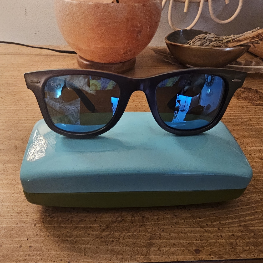Ray-Ban Purple Frame Mirrored Wayfarer Sunglasses with Blue Lenses